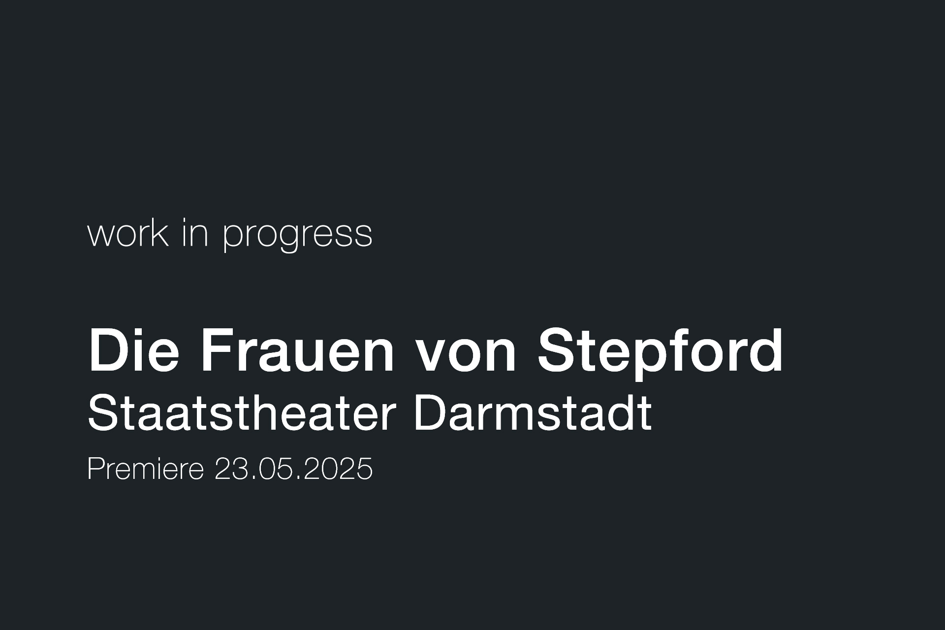 Die Frauen von Stepford Staatstheater Darmstadt 2025 Ausstattung Bühnenbild Kostüme Susanne Beatrix Ruppert